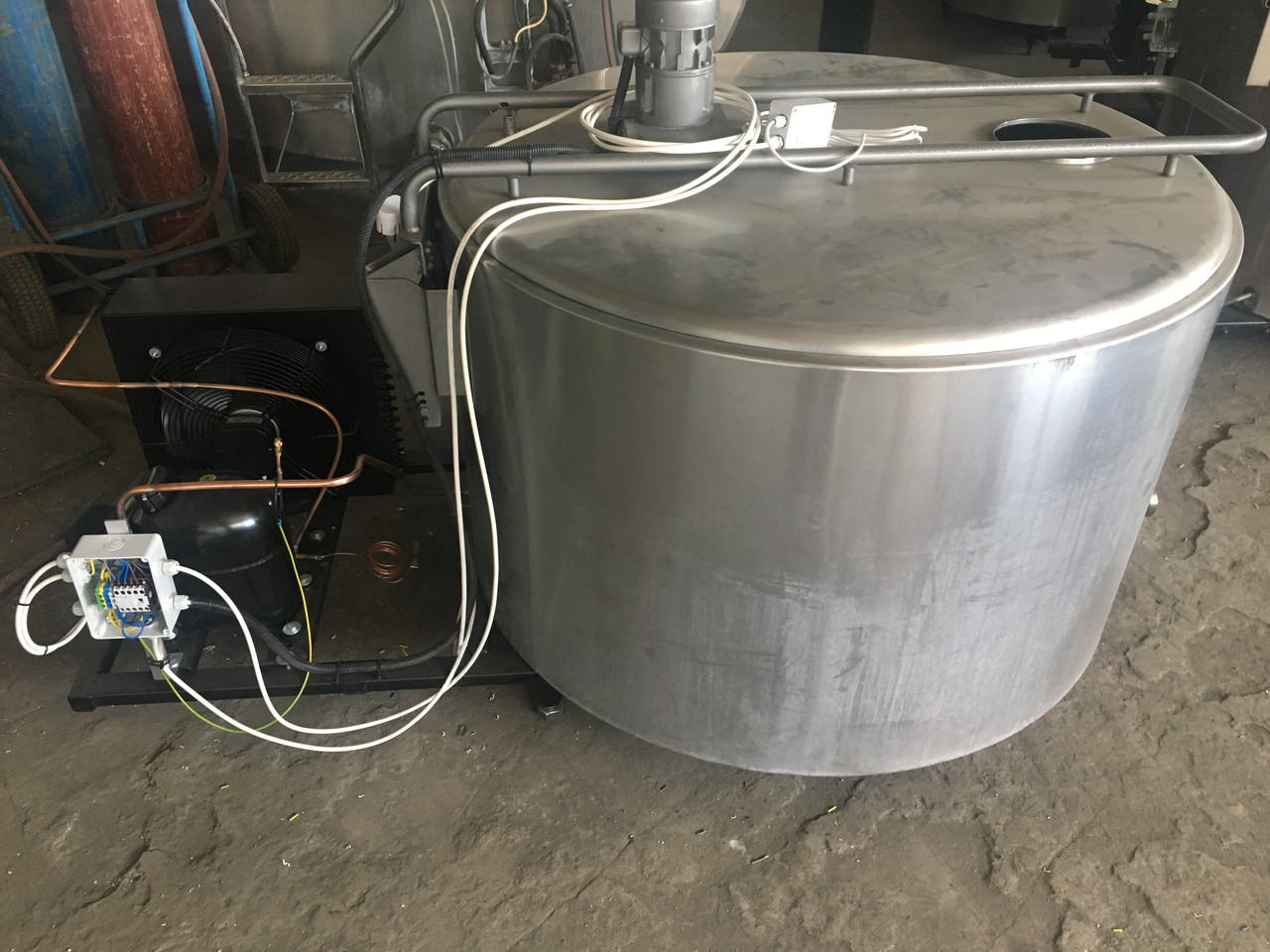 Охолоджувач молока Б/У ALFA LAVAL 500 відкритого типу об'ємом 500 літрів - Зображення 4