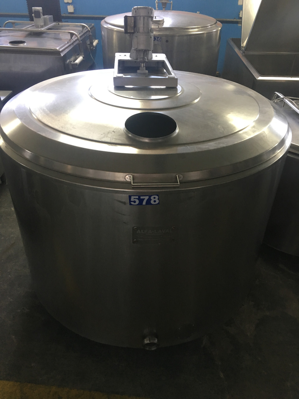 Охолоджувач молока Б/У ALFA LAVAL 1000 відкритого типу об'ємом 1000 літрів - Зображення 2