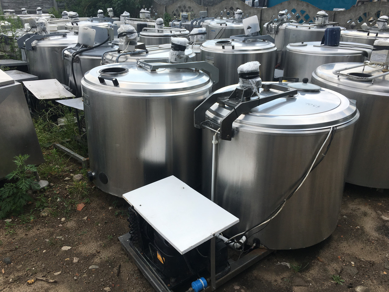 Володжувач молока/охолоджувач молока, води, соку Alfa Laval на 200 літрів б/у - Зображення 5